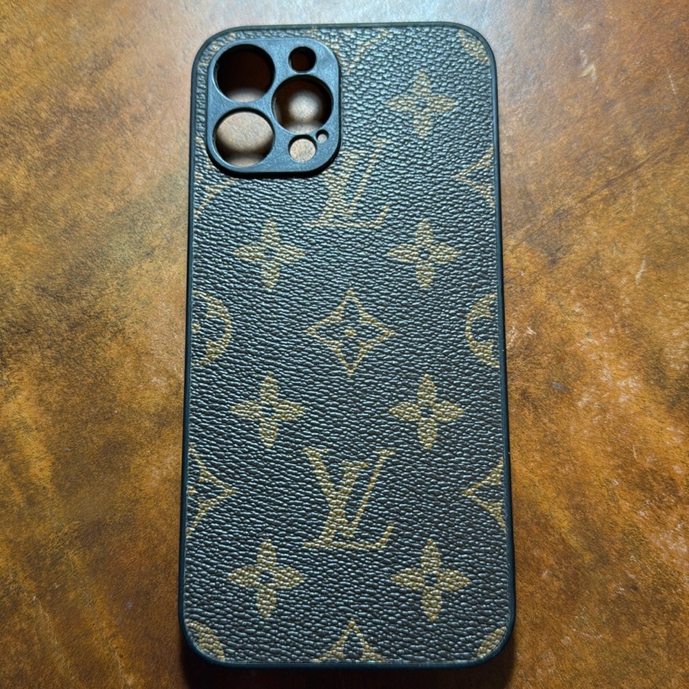 Louie Vuitton like designer phone case